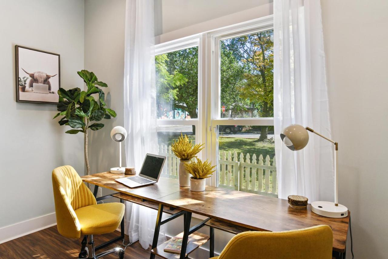 Sun Lit Modern Home With Good Vibes And Lots Of Coffee - Designedbydom Atlanta Exterior foto