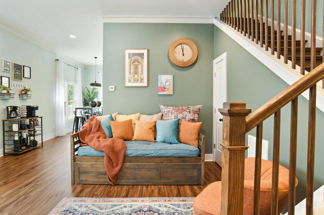 Sun Lit Modern Home With Good Vibes And Lots Of Coffee - Designedbydom Atlanta Exterior foto