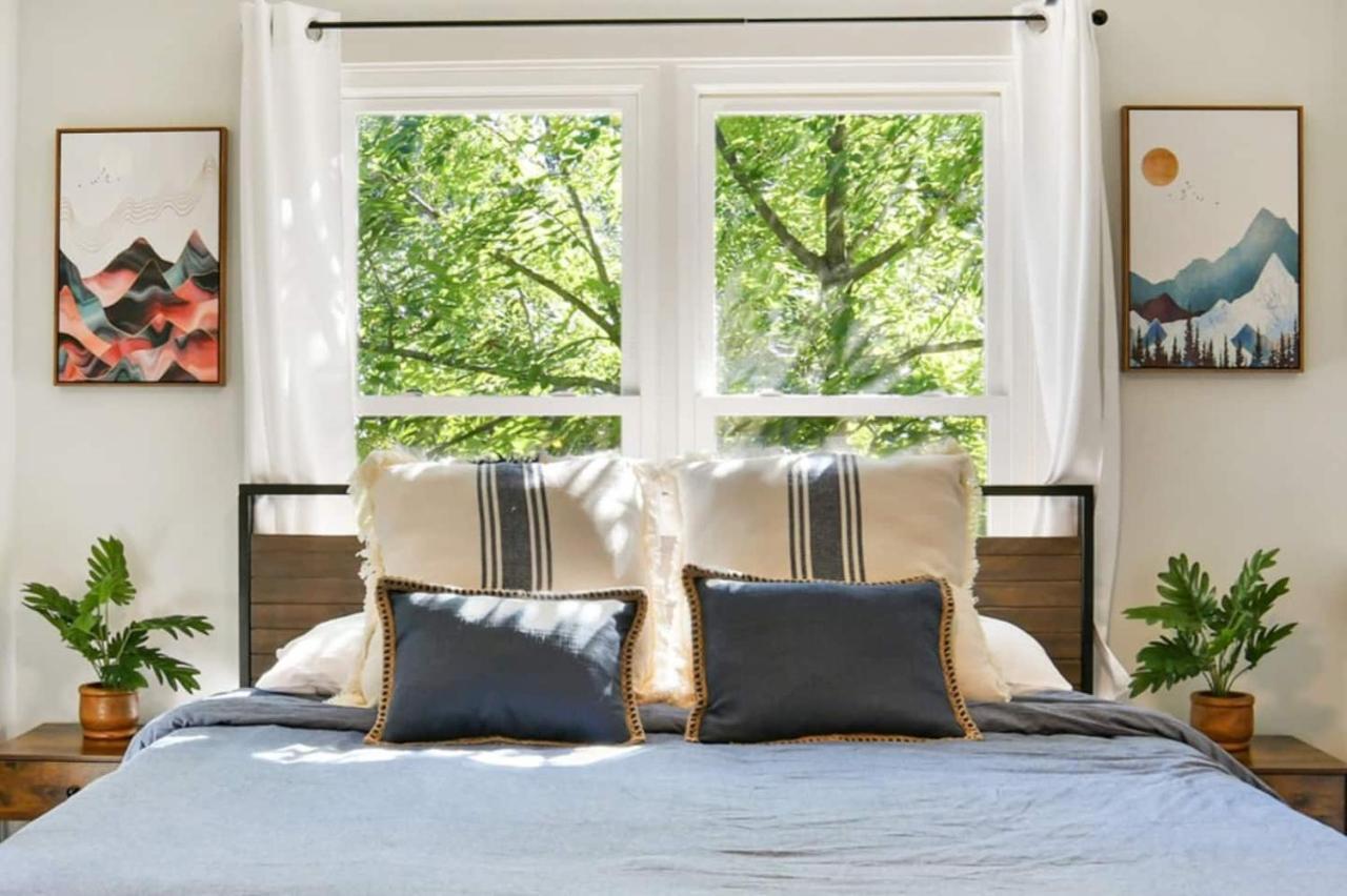 Sun Lit Modern Home With Good Vibes And Lots Of Coffee - Designedbydom Atlanta Exterior foto